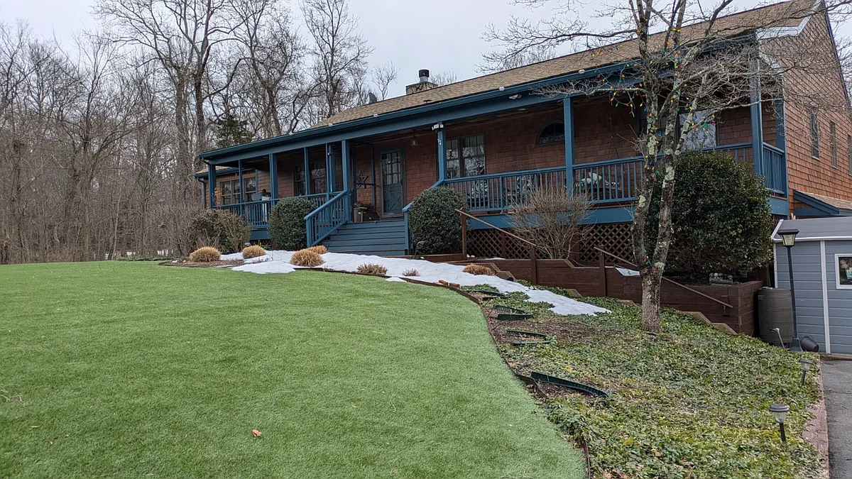 Building Photo - 421 Oakhill Ave