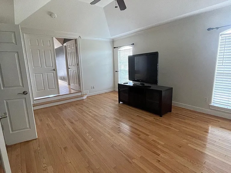 256 Westcott St — Photo 10
