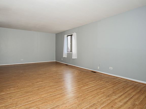 5th image of 1830 W Highland Ave #D-302