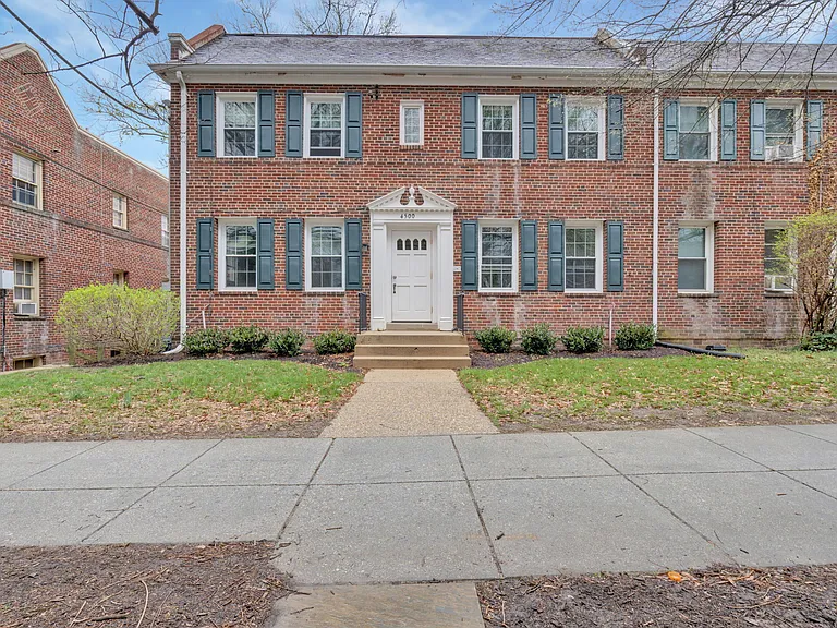 4500 Macarthur Blvd NW #1 — Photo 1