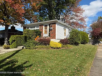 473 Arden Avenue, #1