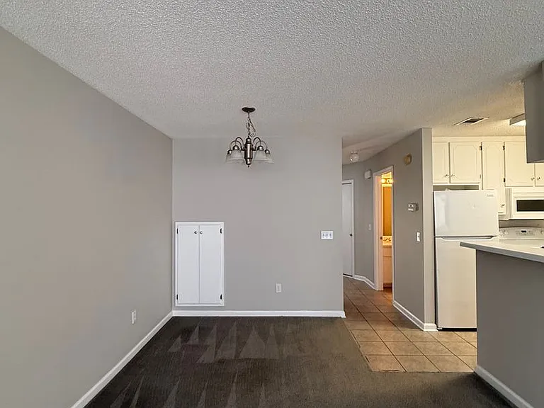 114 Baldwin Dr — Photo 3
