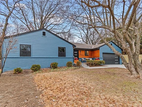3rd image of 8512 Belleview Ave