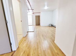 22-60 33rd St #1B, Astoria, NY 11105