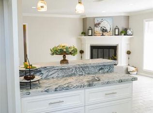 14 Shadowood St, Conroe, TX 77304