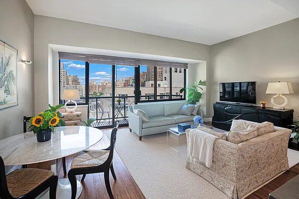 Sold by Engel & Völkers New York City | media 12