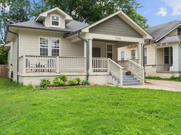 1205 Forrest Ave, Memphis, TN 38104