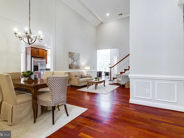 8012 Bainbridge Rd #2 — Photo 5