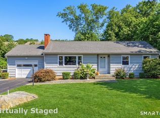 43 Park Place, East Lyme, CT 06357