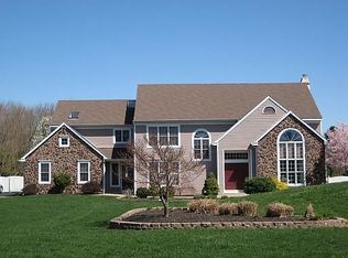 3175 Brentwood Dr, Doylestown, PA