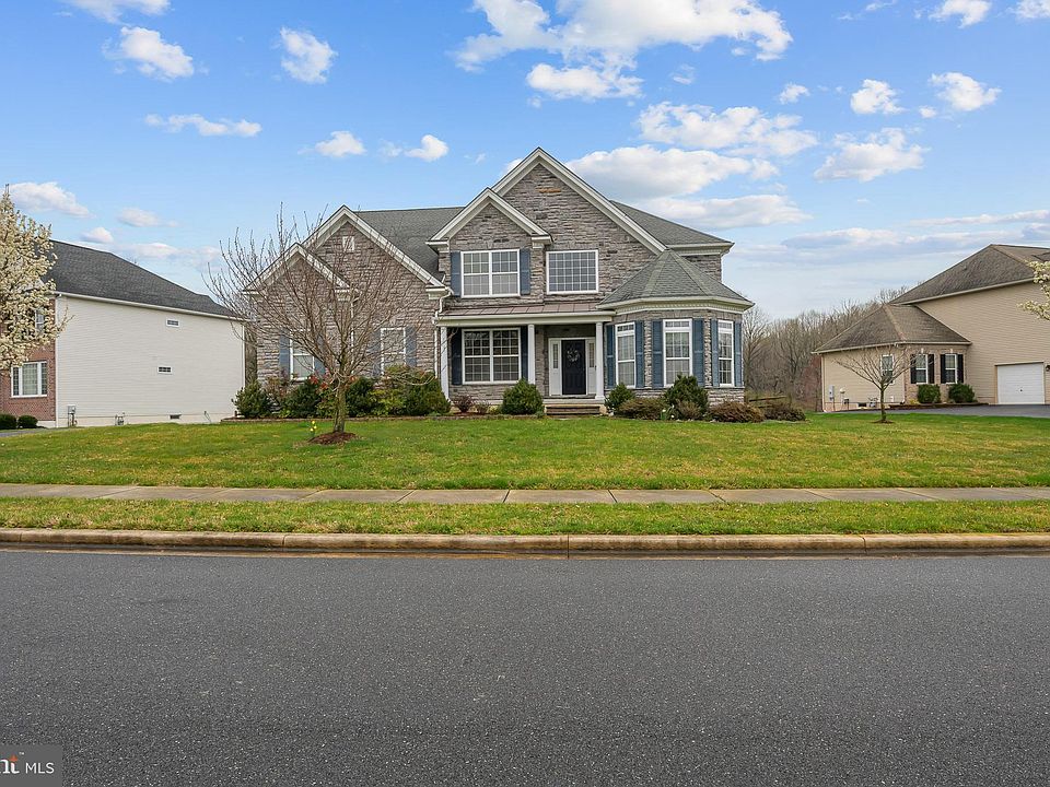 1st image of 1473 Olmsted Dr
