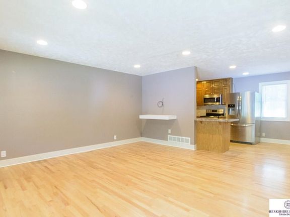 3rd image of 6439 Ogden St