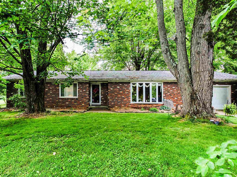 1st image of 158 W Silver Bell Ct