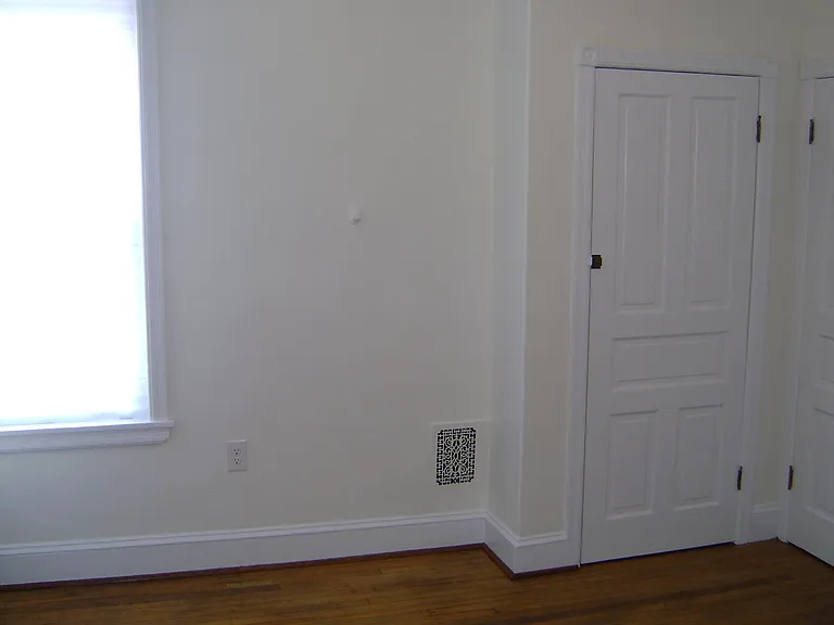 1116 S 47th St #2 — Photo 11
