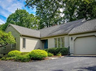 19 Lookout Farm Rd, Natick, MA 01760