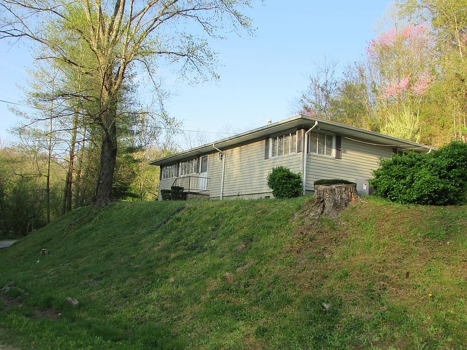 1st image of 93 Earla Dr