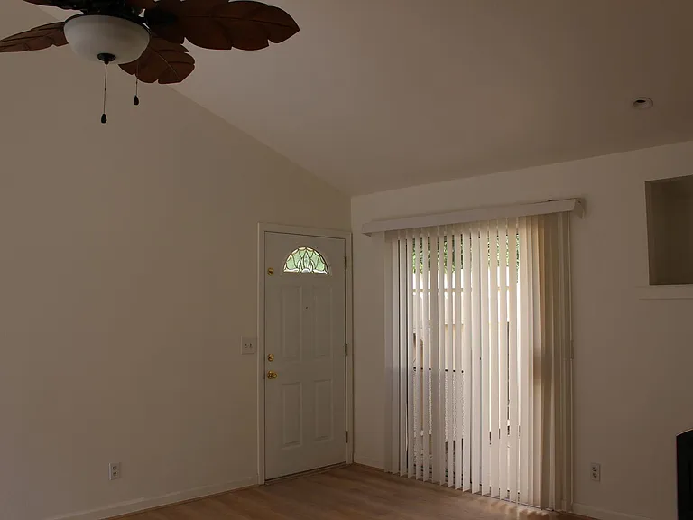 440 Sonoma Ave — Photo 3
