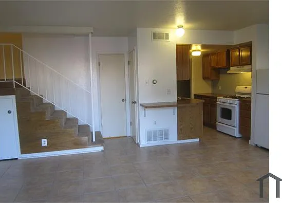 8616 Putnam Dr #101 — Photo 15