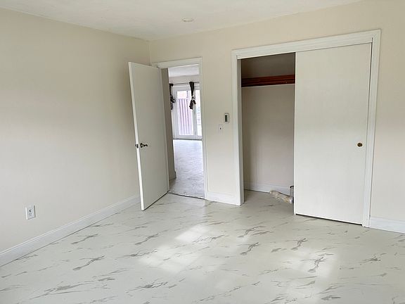 Bedroom with brand new Floor, Baseboard and fresh paint