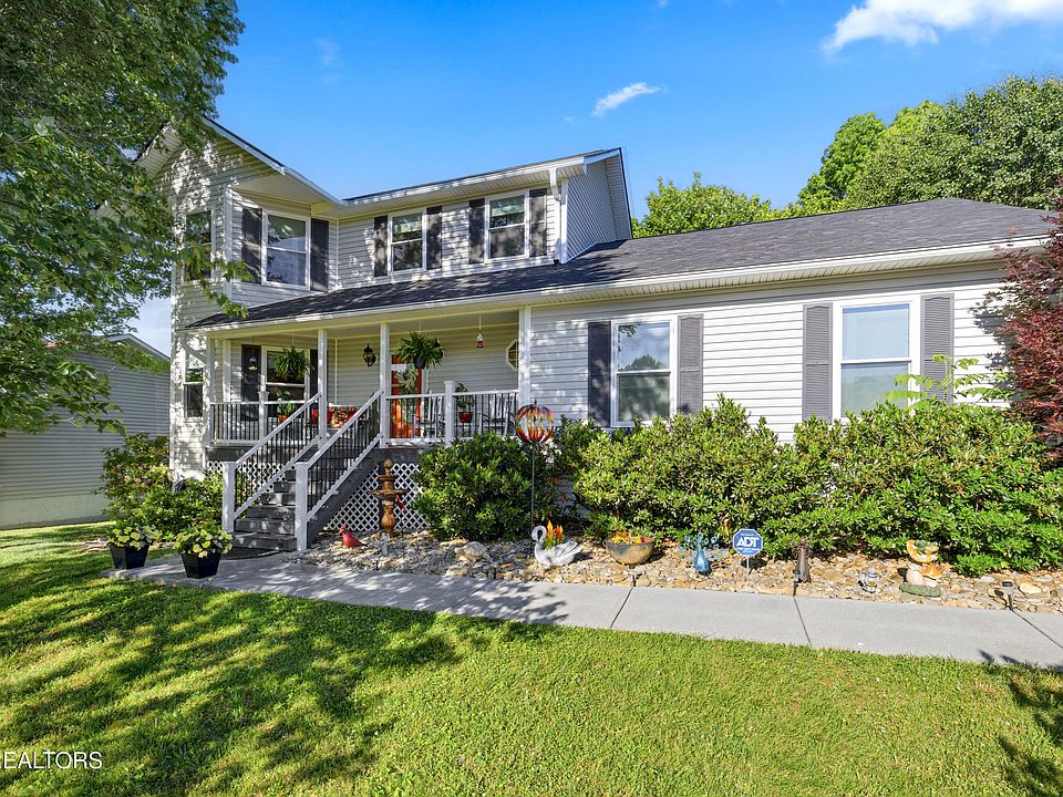 1st image of 6835 Rambling Brooks Ln