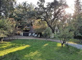 35 N Wilderness Dr, Sanger, CA 93657