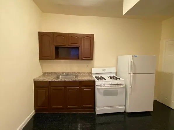 19 Lawrence St APT 1W, Yonkers, NY 10705