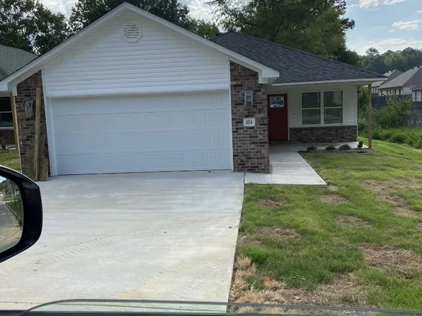 104 S Shady Ln, Benton, AR 72015