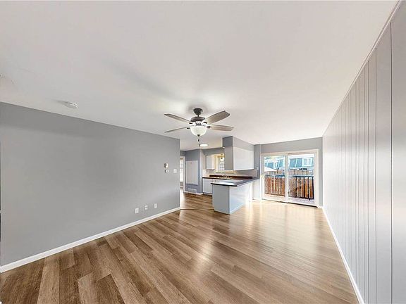4th image of 4283 Chateau De Ville Dr