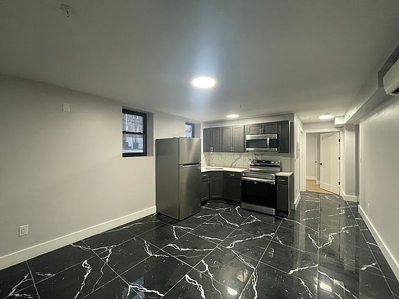2nd image of 226 Roseville Ave #A
