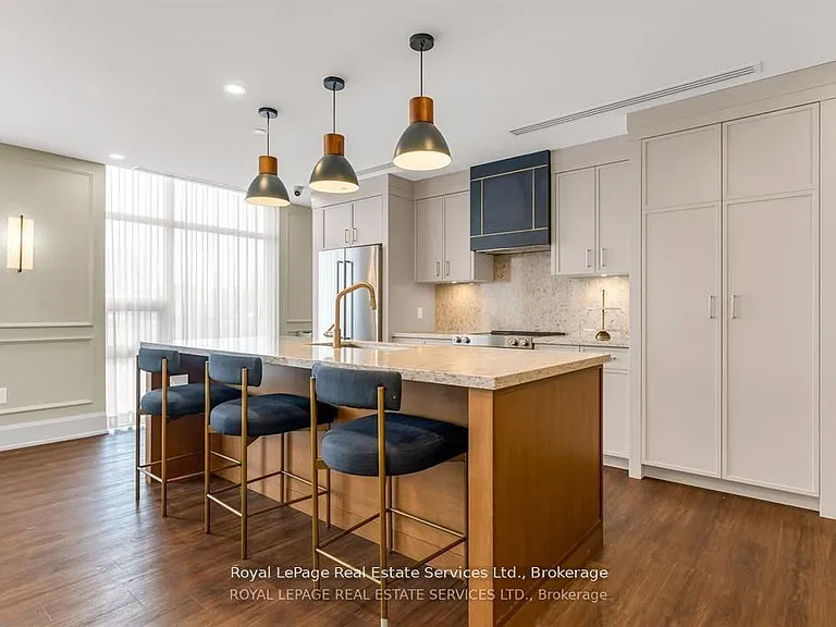 450 Dundas St E #513 — Photo 16