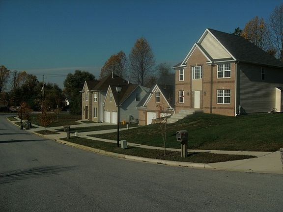 5th image of 7402 Mary Scott Dr