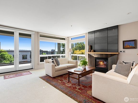 4th image of 121 Lakeside Avenue #305