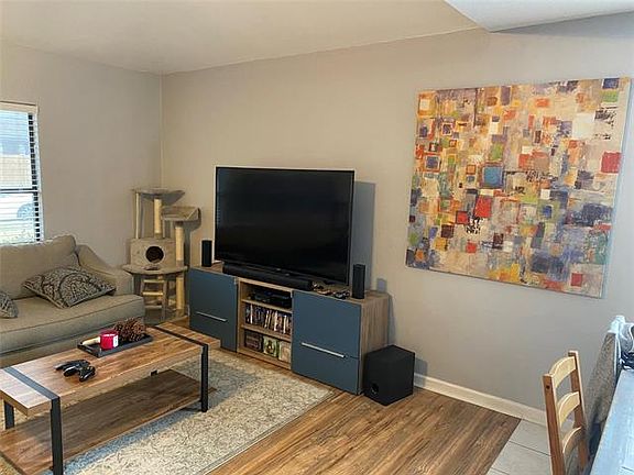 3rd image of 3627 Alexandria Dr