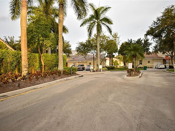 2nd image of 3127 Enclave Way #3127