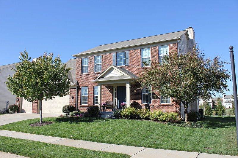 602 Burgess Hill Pass in Maple Knoll
						:
						4 bedroom, 3.5 bath, 3 car garage, finished basement