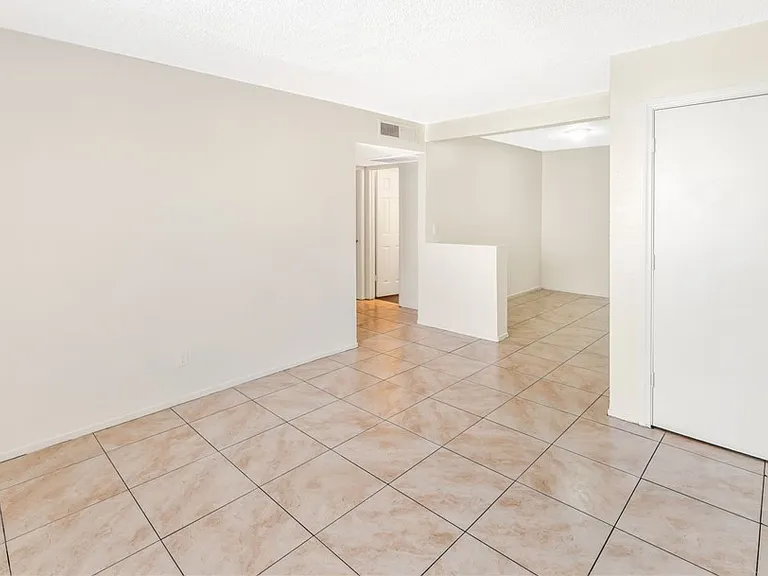 5309 W Cheyenne Ave #3 — Photo 4