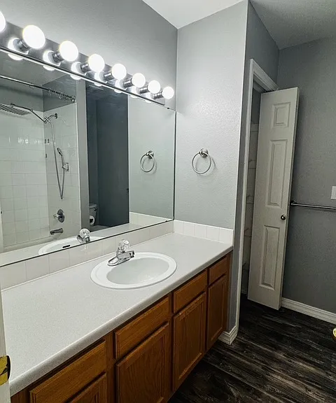 420 N Parkside Dr #C — Photo 8