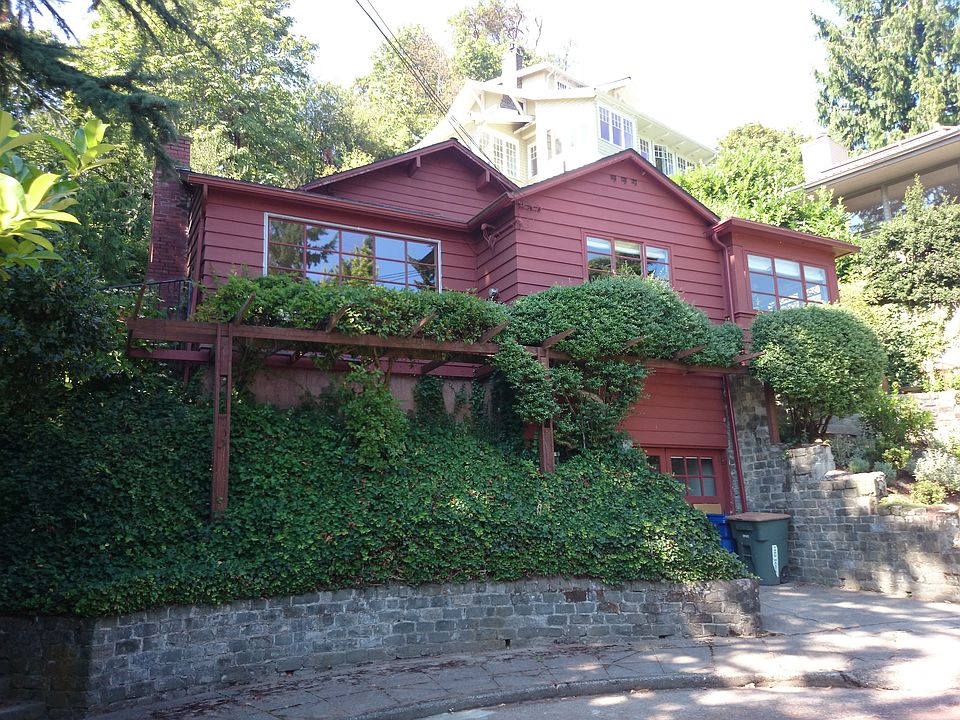2nd image of 311 Randolph Ave