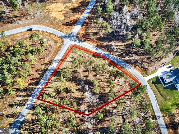 5th image of 250 Chimney Rock Trl NE