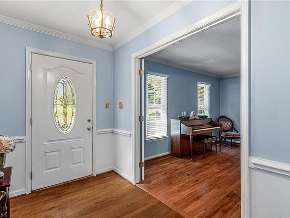 5th image of 5214 Millstone Rd