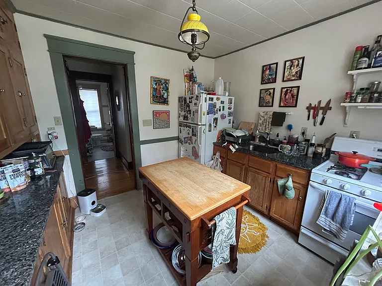 1698 Marshall Ave — Photo 11