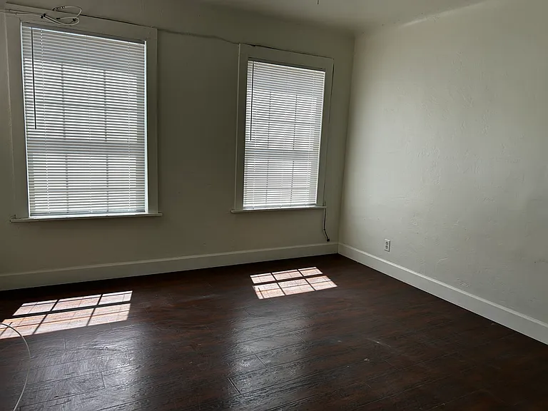 4406 La Luz Ave — Photo 14
