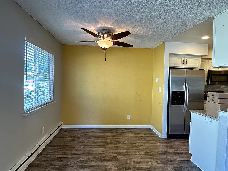 1440 NE Paropa Ct — Photo 10