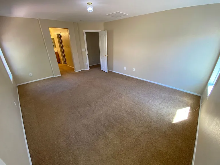 757 La Tosca St — Photo 8