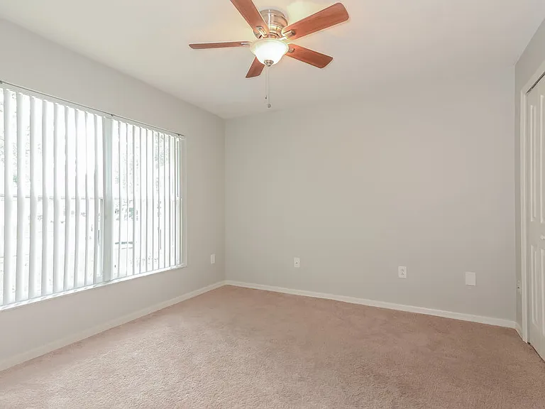 1430 Maximilian Dr — Photo 12