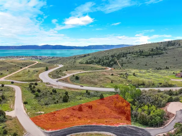 964 S Crossed Arrows Cir, Garden City, UT 84028