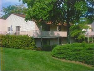 1st image of 4838 Greenmoor Ct