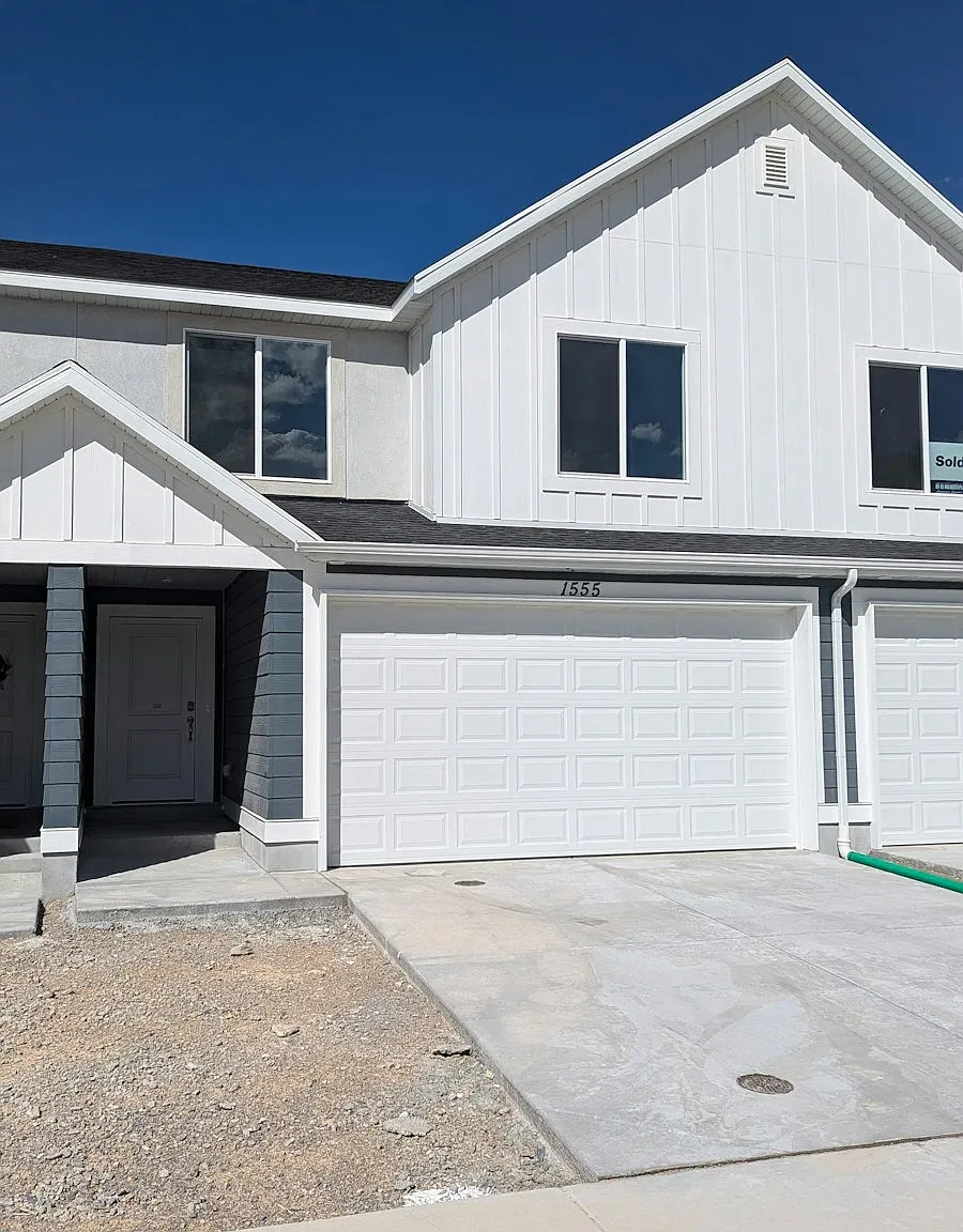 1555 South Windy Ridge Drive — Photo 1