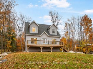 1728 Champlain Rd, Tiny, ON L9M1S3