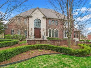 4956 Crestone Way, Rochester, MI 48306